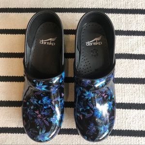 dansko night bloom